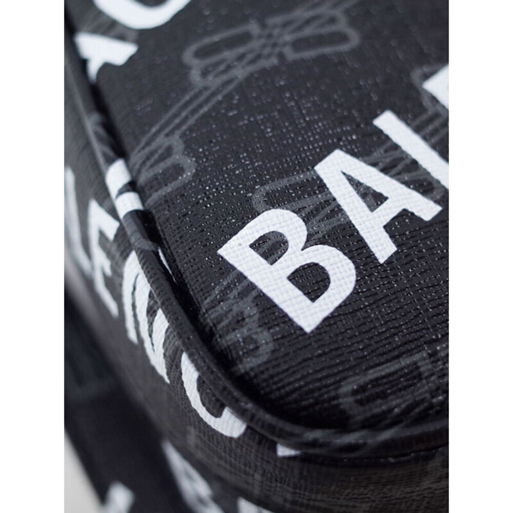 BALENCIAGA Monogram Signature Camera Bag Shoulder - Picture 6 of 9